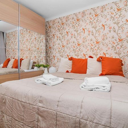 Central Apartments Grzybowska ワルシャワ エクステリア 写真